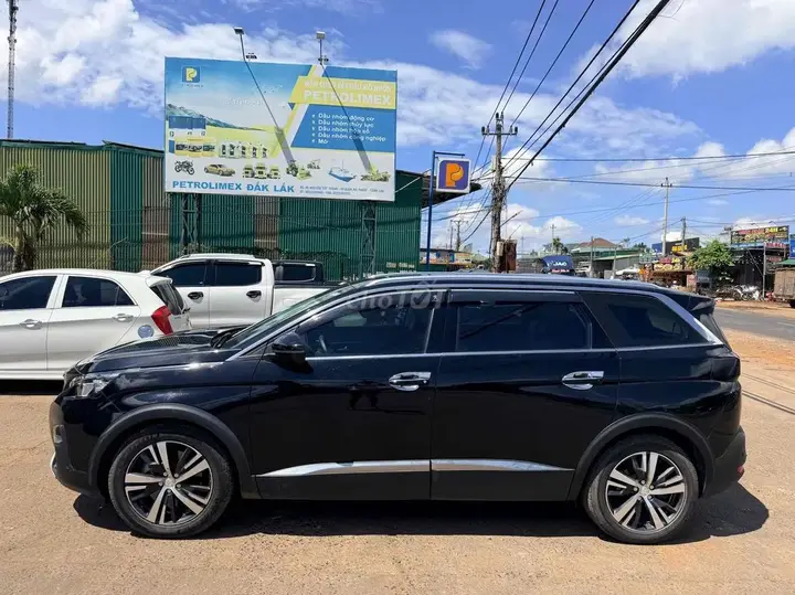 Peugeot 5008 2018 photo 3