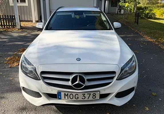 Mercedes-Benz C220 2015 photo 4