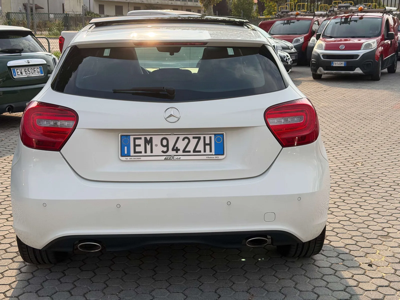 Mercedes-Benz A 180 2012 photo 5
