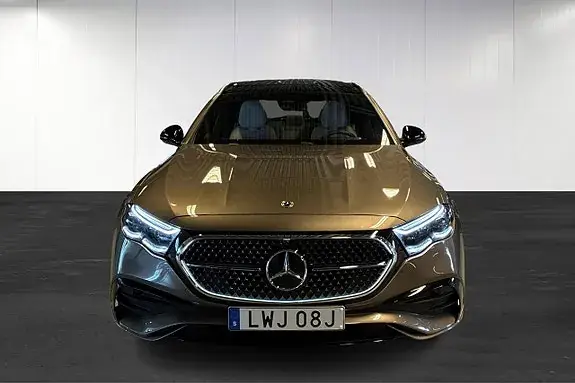 Mercedes-Benz E300 De 2027 photo 5
