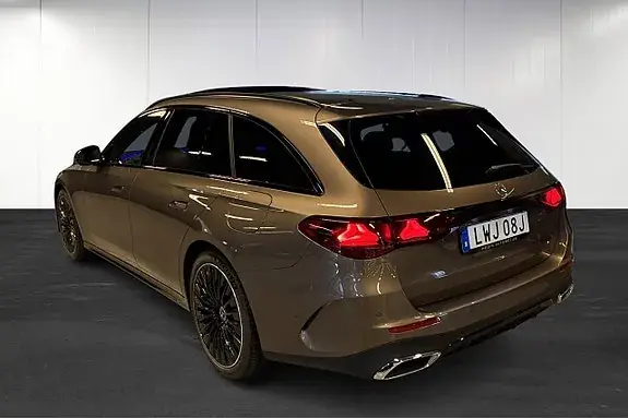 Mercedes-Benz E300 De 2027 photo 4