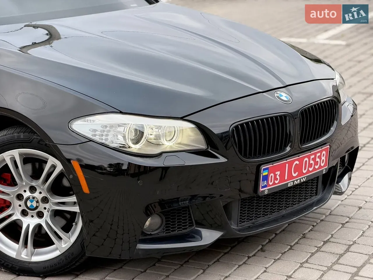 BMW 5 Series 2013 photo 2