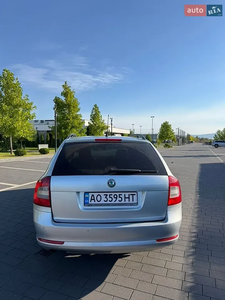 Skoda Octavia 2011 photo 4