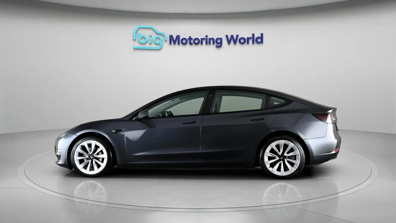 Tesla Model 3 2022 photo 5