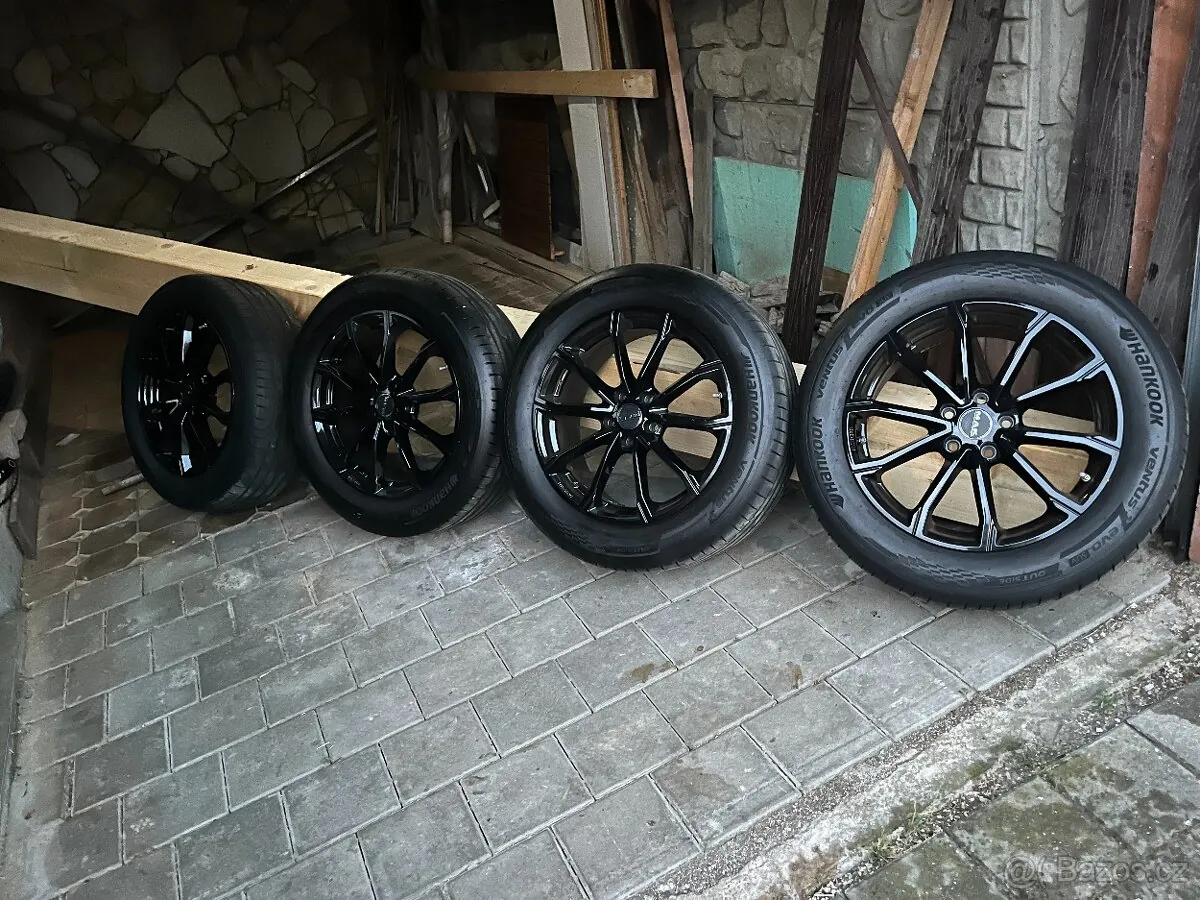 Kia Korando photo 2