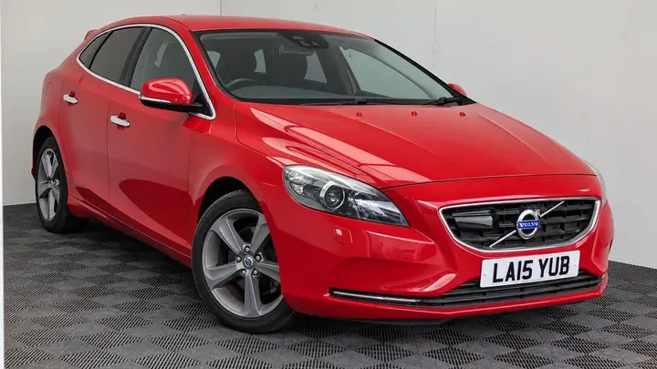 Volvo V40 2015 photo 2