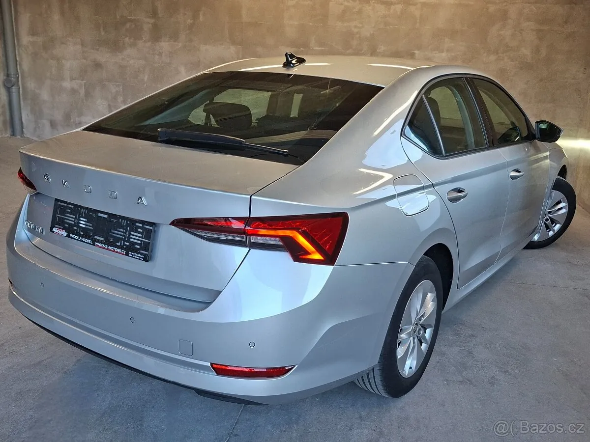 Skoda Octavia 2022 photo 3