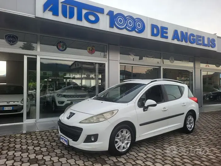 Peugeot 207 2010 photo 2