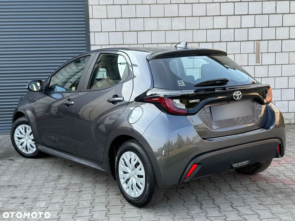 Toyota Yaris 2023 photo 4