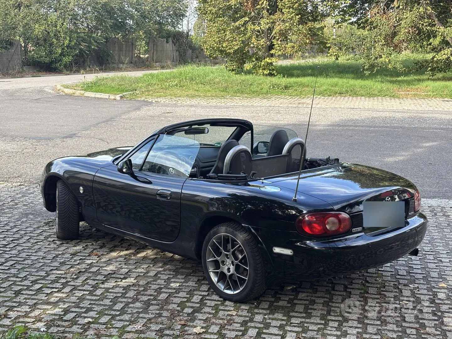 Mazda Mx-5 2004 photo 2