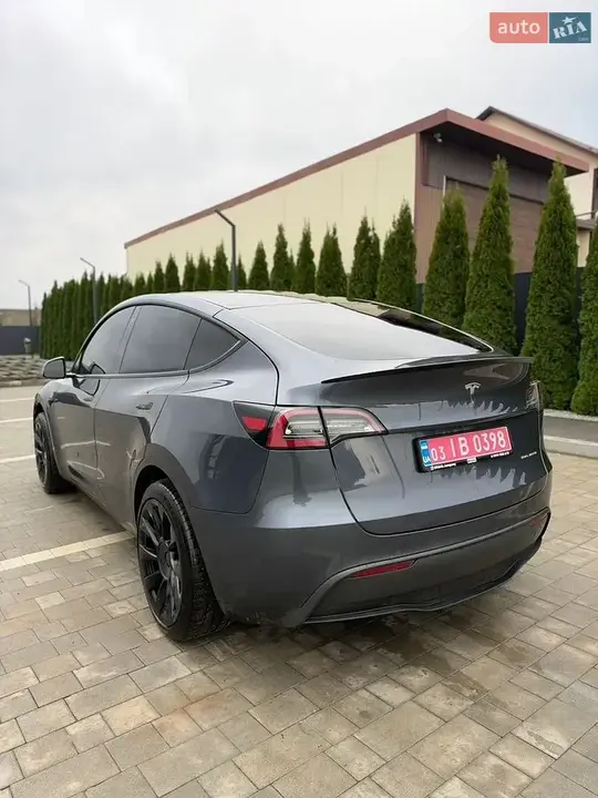 Tesla Model Y 2020 photo 3
