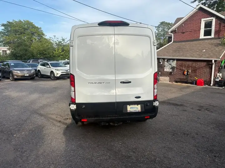 Ford Transit 2020 photo 5