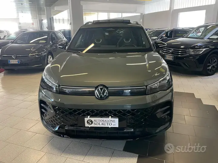Volkswagen Tiguan 2024 photo 2
