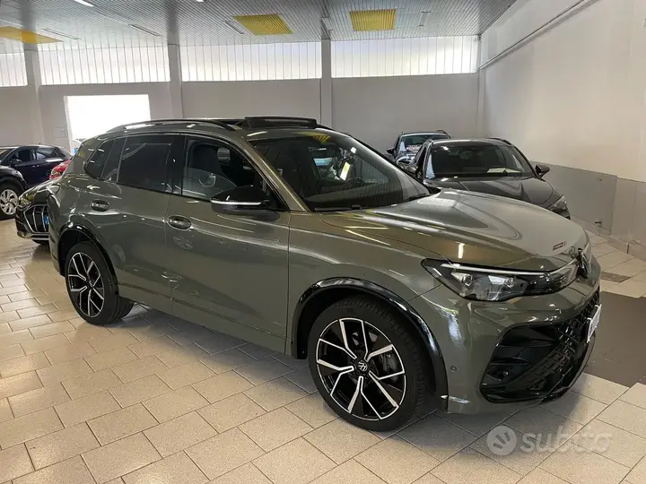 Volkswagen Tiguan 2024 photo 3