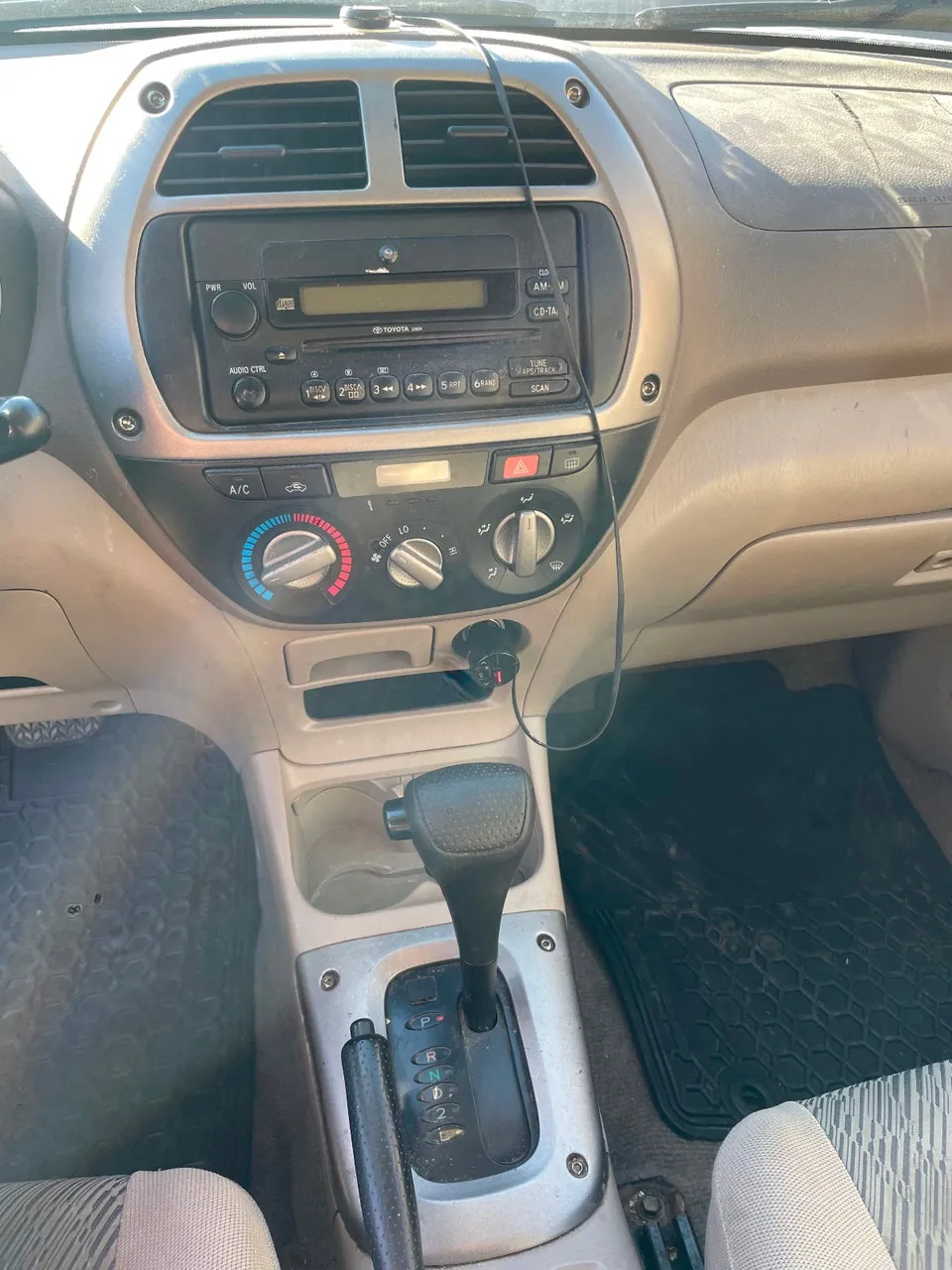 Toyota Rav4 2001 photo 4