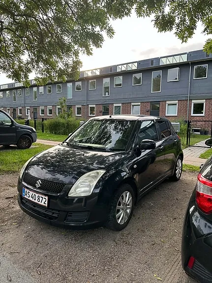 Suzuki Swift 2010 photo 5