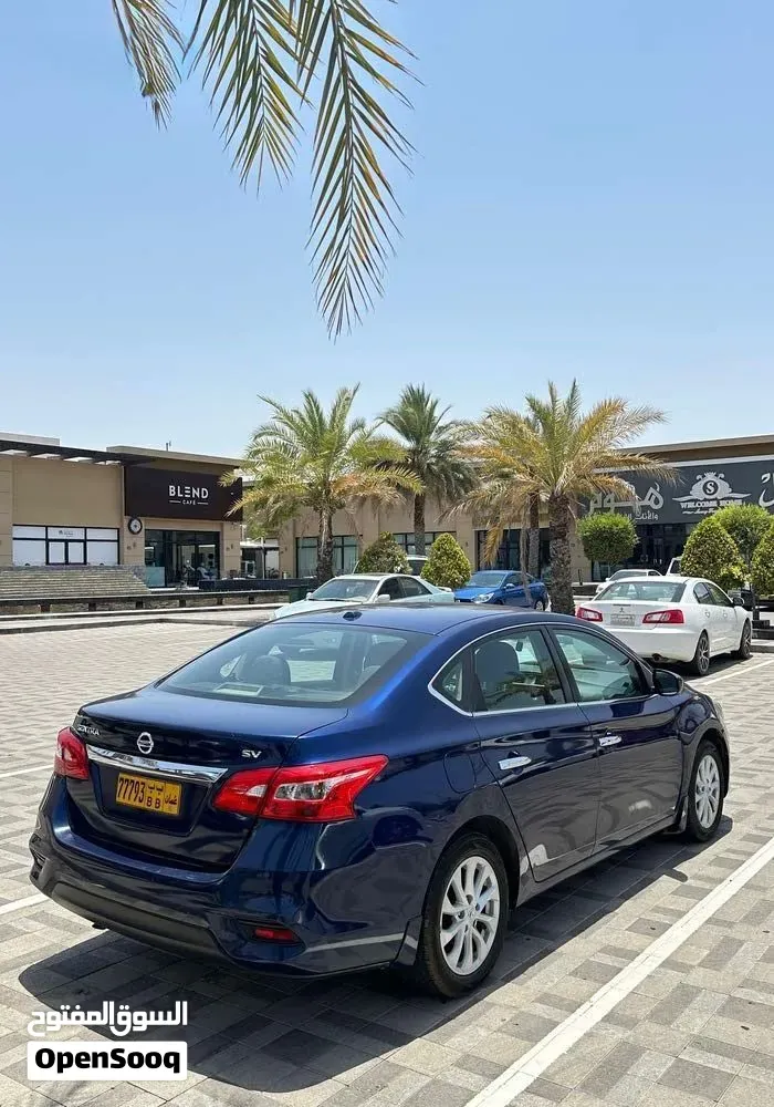 Nissan Sentra 2018 photo 2