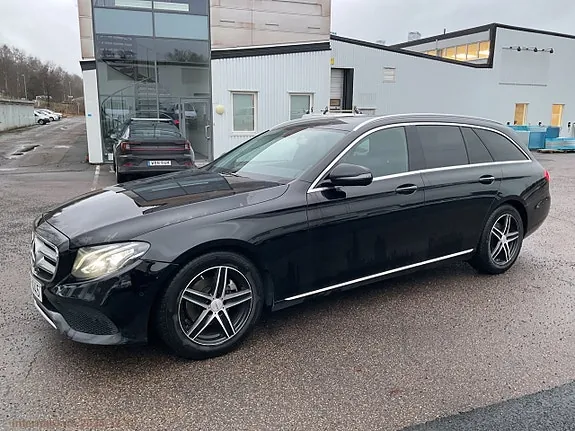 Mercedes-Benz E220 2018 photo 2