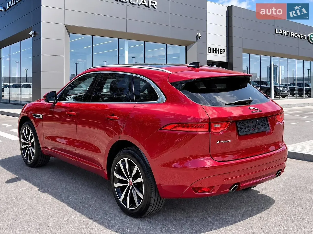 Jaguar F-Pace 2020 photo 2