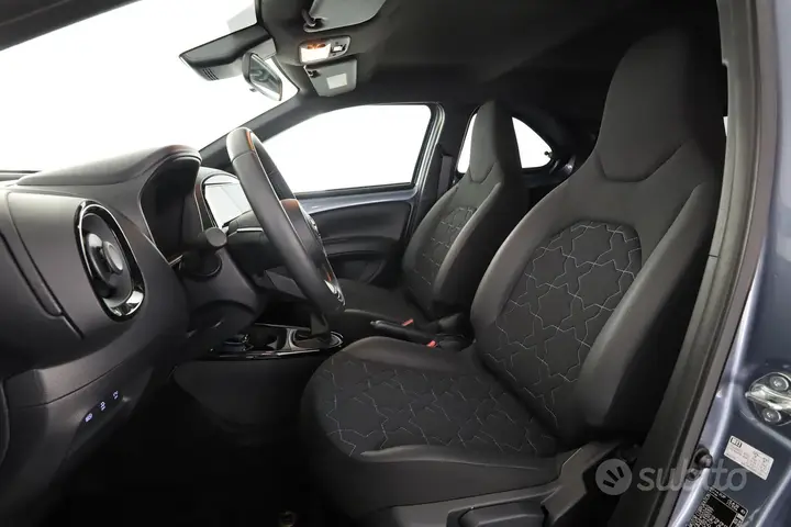 Toyota Aygo 2025 photo 2