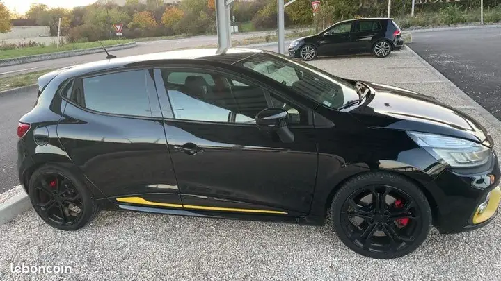 Renault Clio 2014 photo 2
