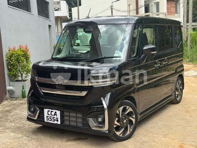 Suzuki Spacia