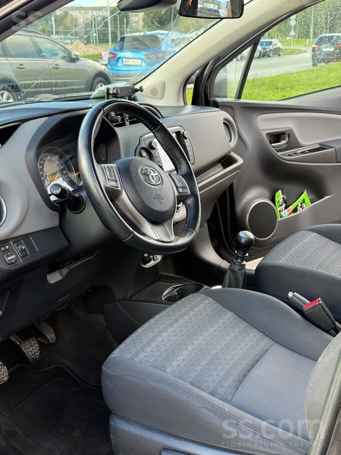 Toyota Yaris 2016 photo 5