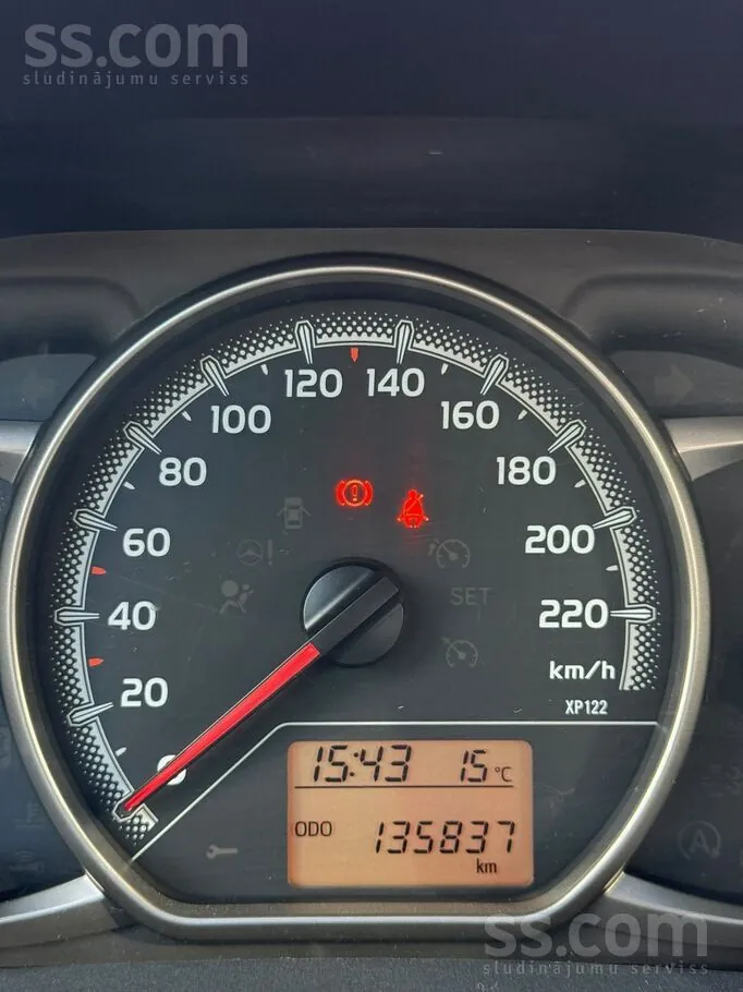 Toyota Yaris 2016 photo 4
