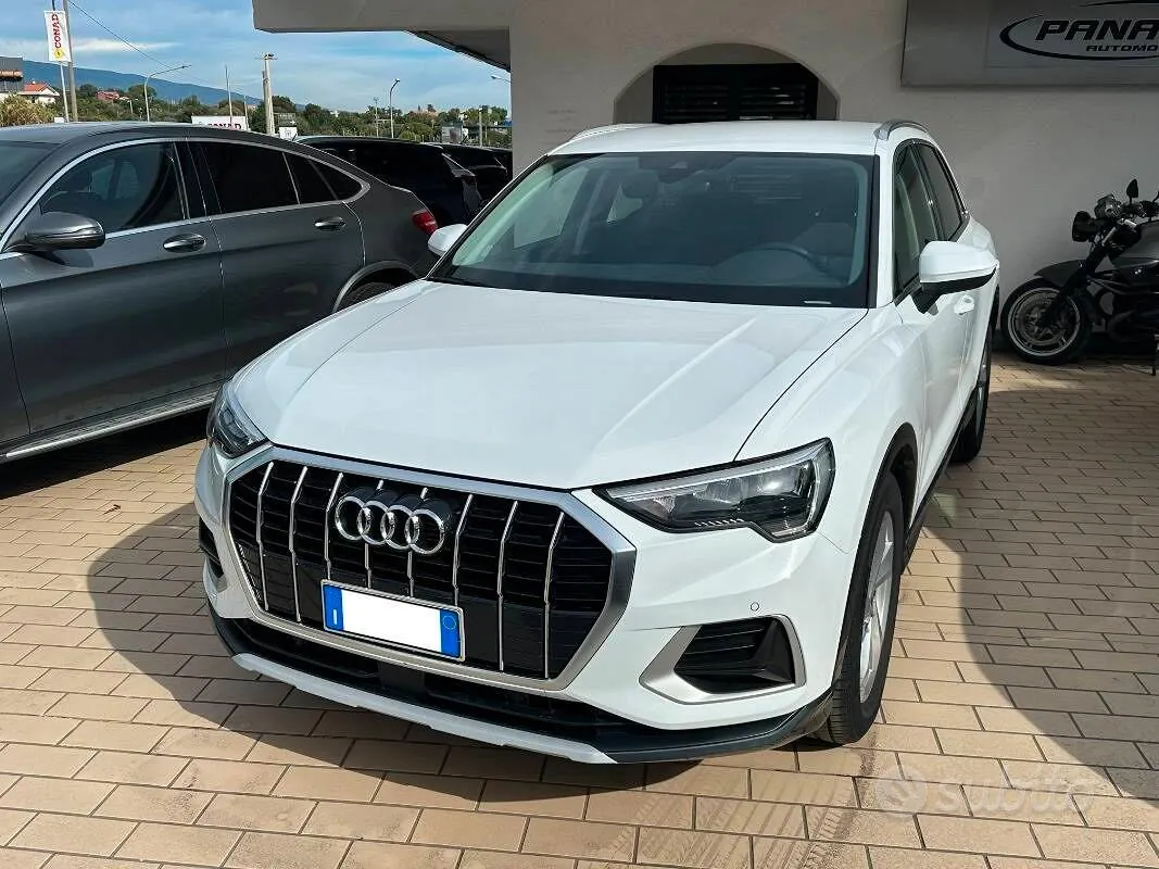 Audi Q3 2021 photo 2