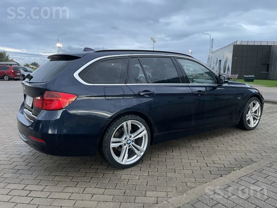 BMW 3 Series Touring 2013 photo 4