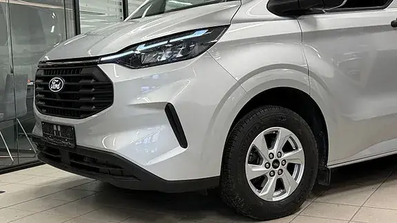 Ford Transit Custom 2024 photo 2