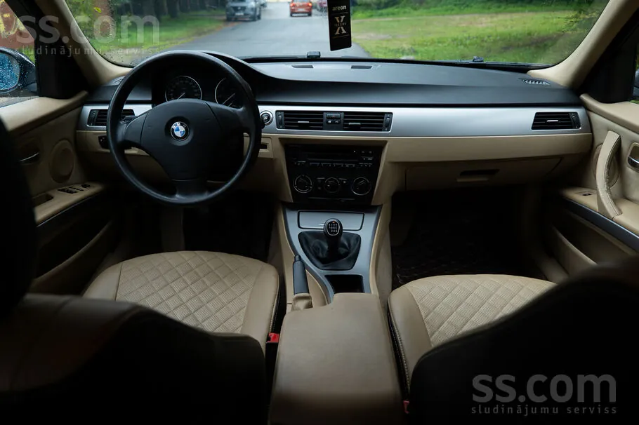 BMW 320I 2008 photo 3