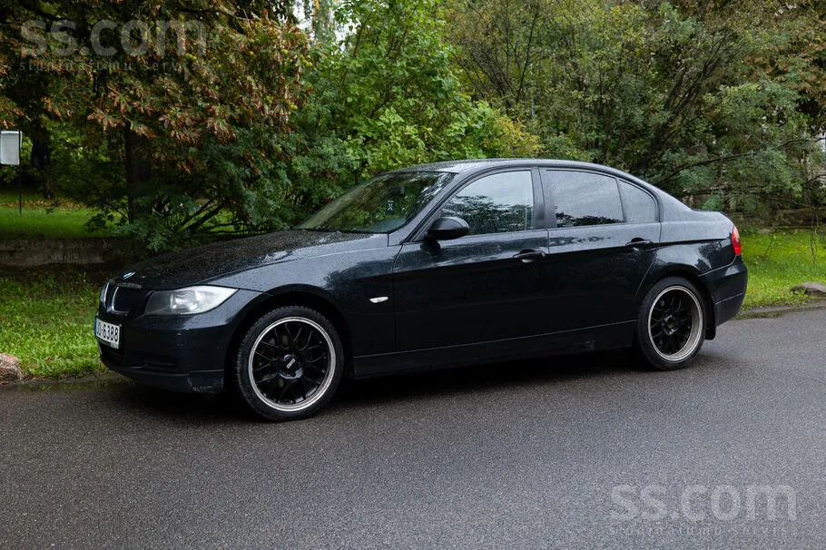 BMW 320I