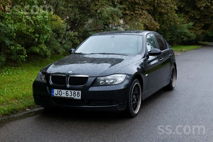 BMW 320I 2008 photo 2