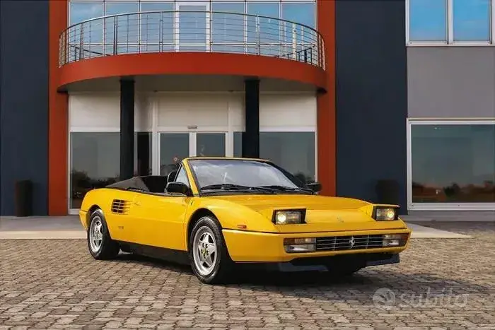 Ferrari Mondial