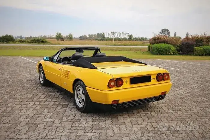 Ferrari Mondial 1990 photo 2