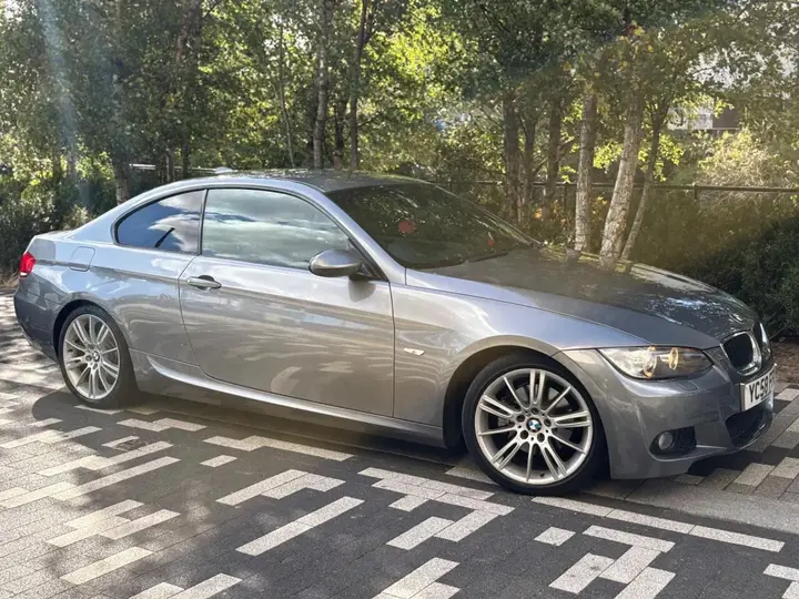 BMW 3 Series 2008 photo 3