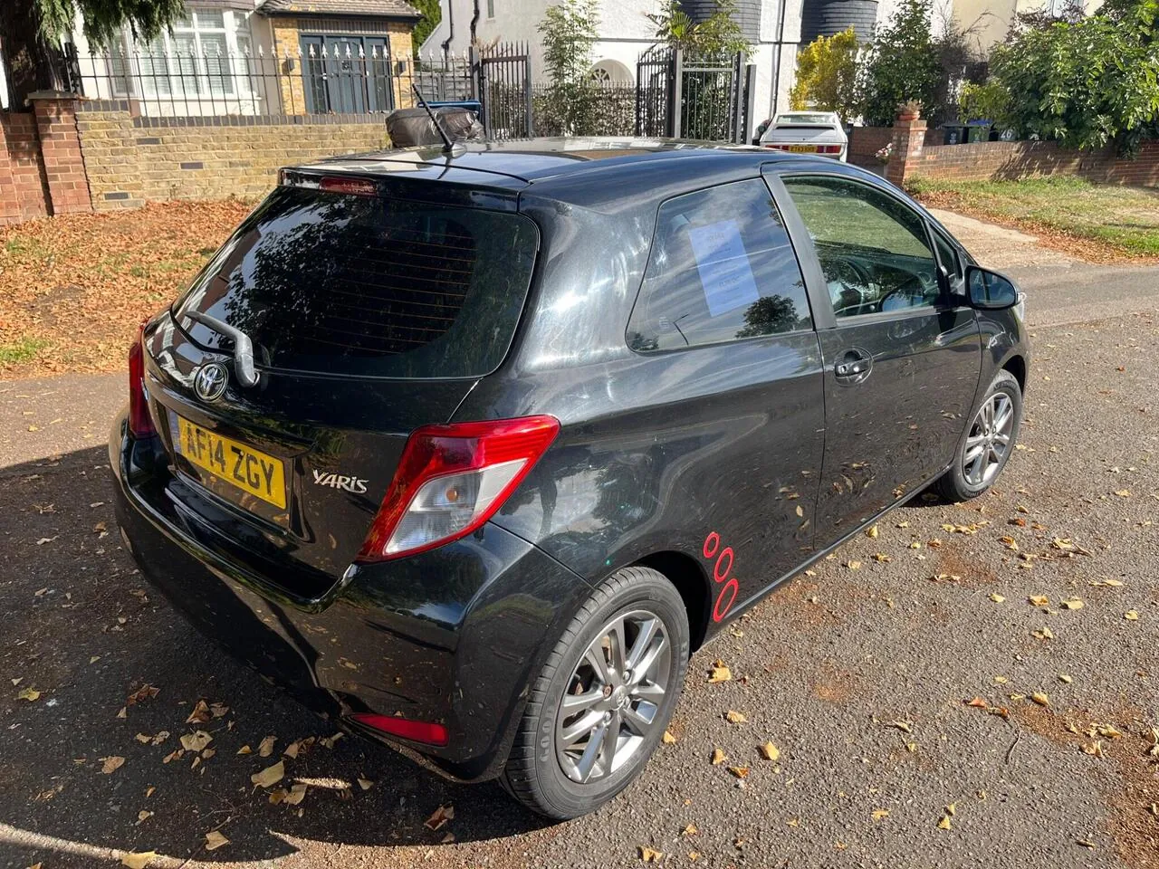 Toyota Yaris 2014 photo 3