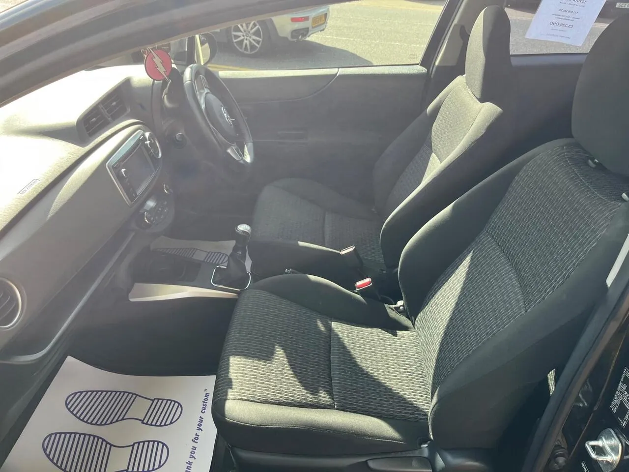 Toyota Yaris 2014 photo 5