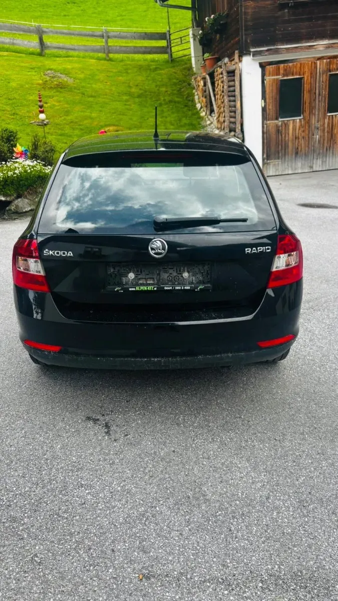 Skoda Rapid 2014 photo 3