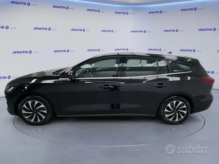 Ford Focus 2025 photo 2