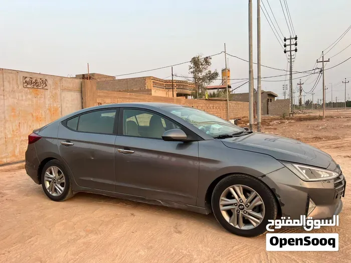 Hyundai Elantra 2019 photo 3