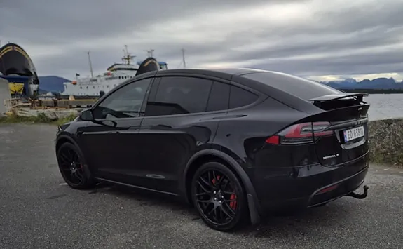 Tesla Model X 2017 photo 5
