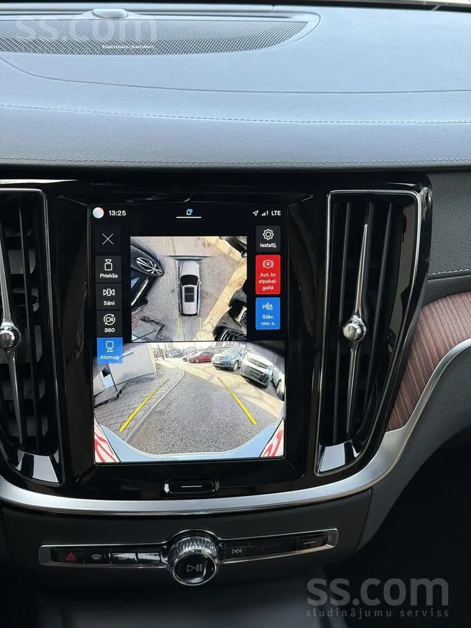 Volvo V60 2025 photo 5