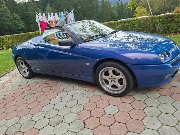 Alfa Romeo Spider