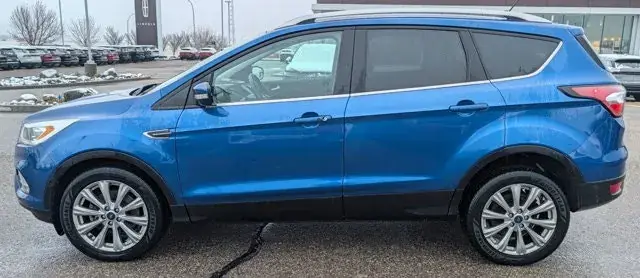 Ford Escape 2018 photo 2