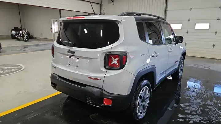 Jeep Renegade 2016 photo 5