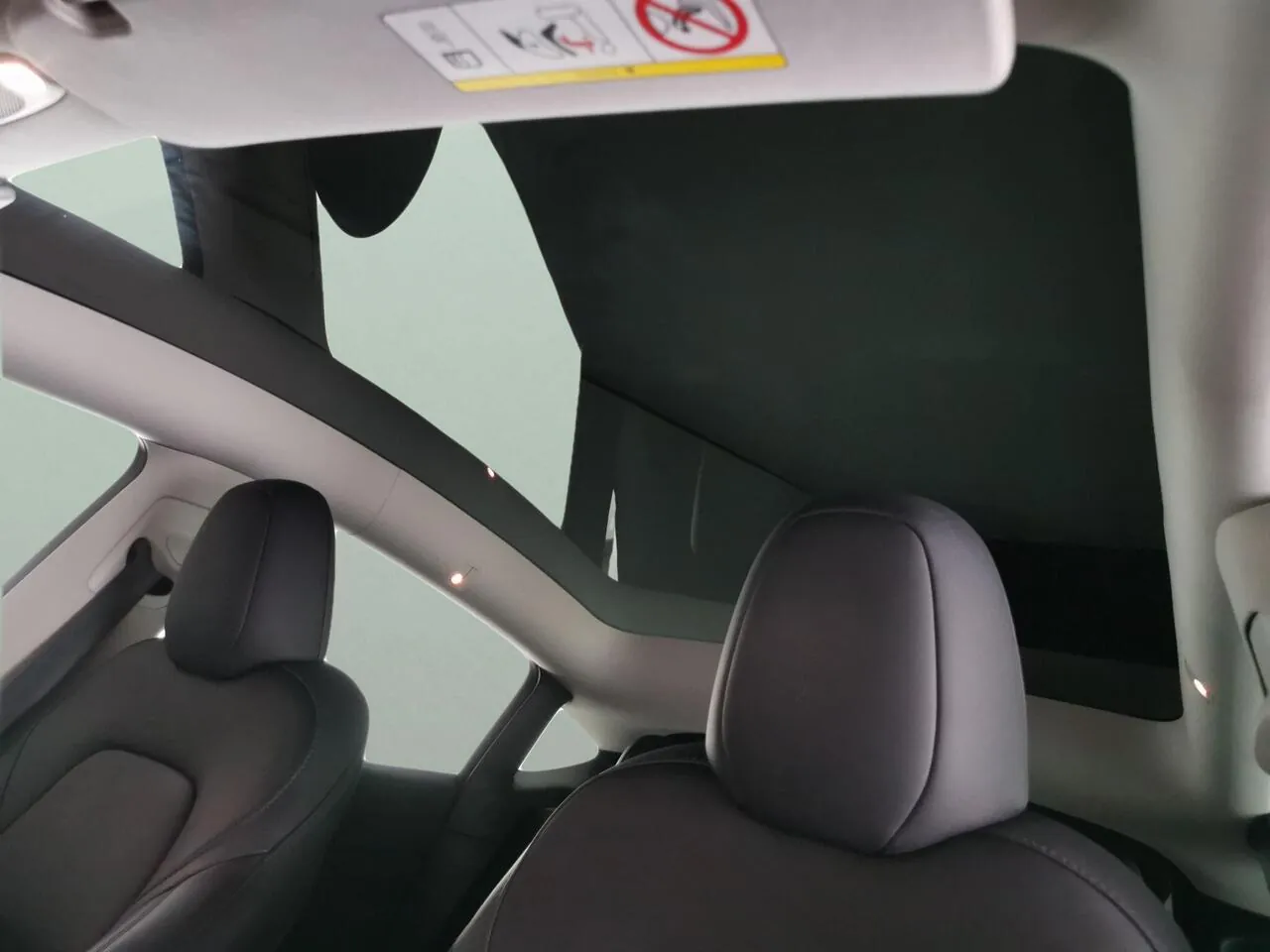 Tesla Model Y 2023 photo 5