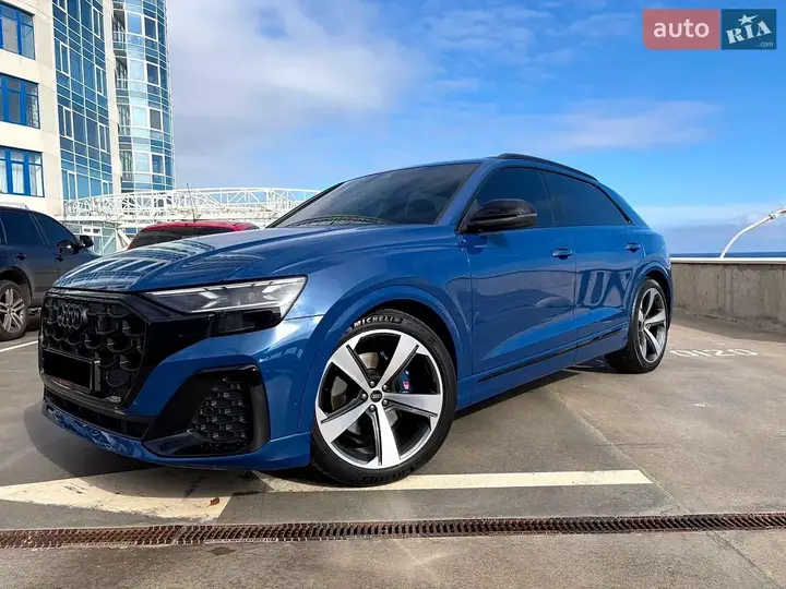 Audi Q8