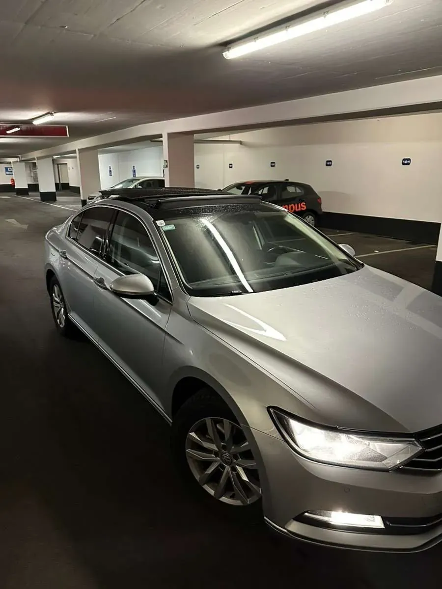 Volkswagen Passat 2015 photo 2